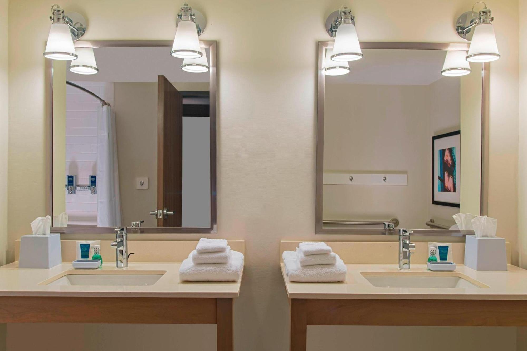 Four Points By Sheraton Μίντλαντ Εξωτερικό φωτογραφία